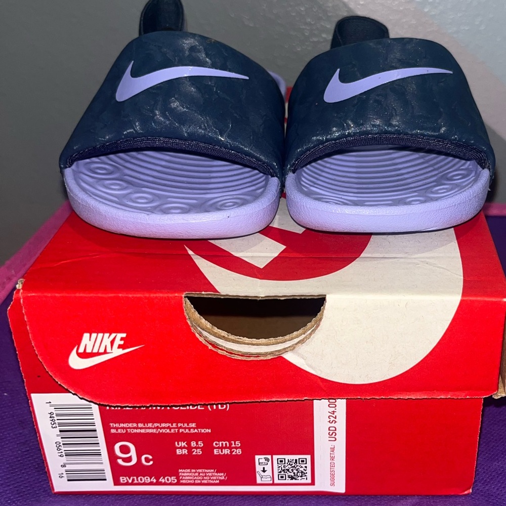 Nike Kawa Slides - size 7C - Brand New